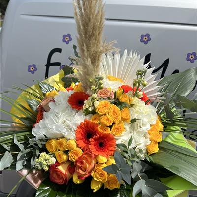 Glorious sunshine bouquet 