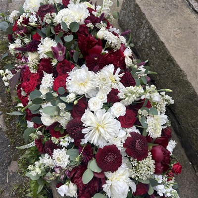 4 foot Claret and white casket spray 